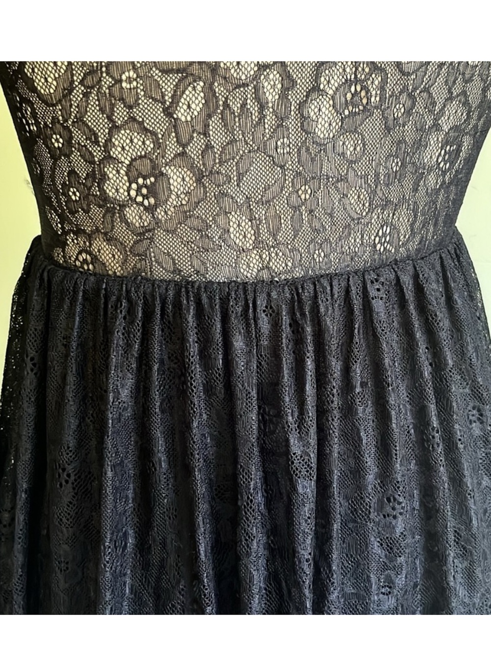 UO Janet Lace Long Sleeve Mini Dress - Picture 7 of 10